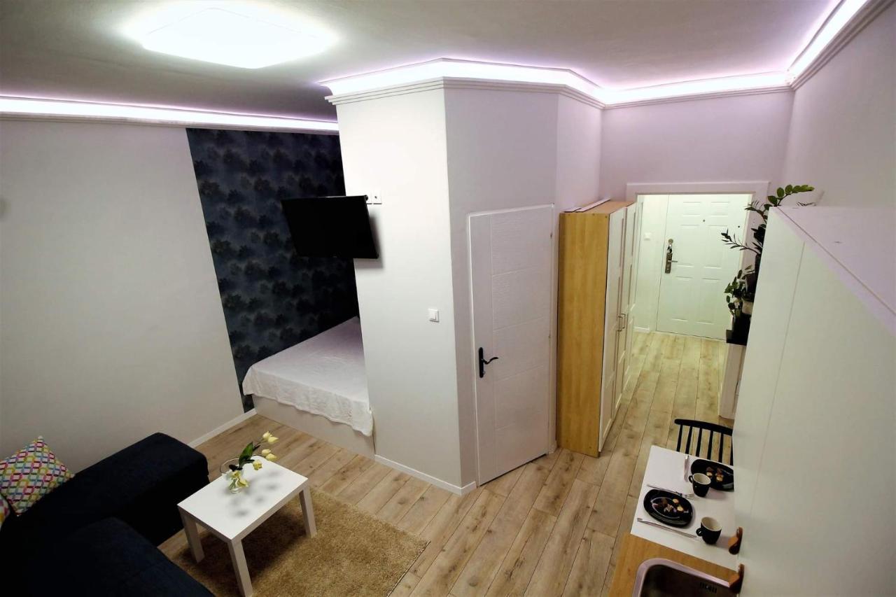 Viktoria Studioapartman ジュール エクステリア 写真